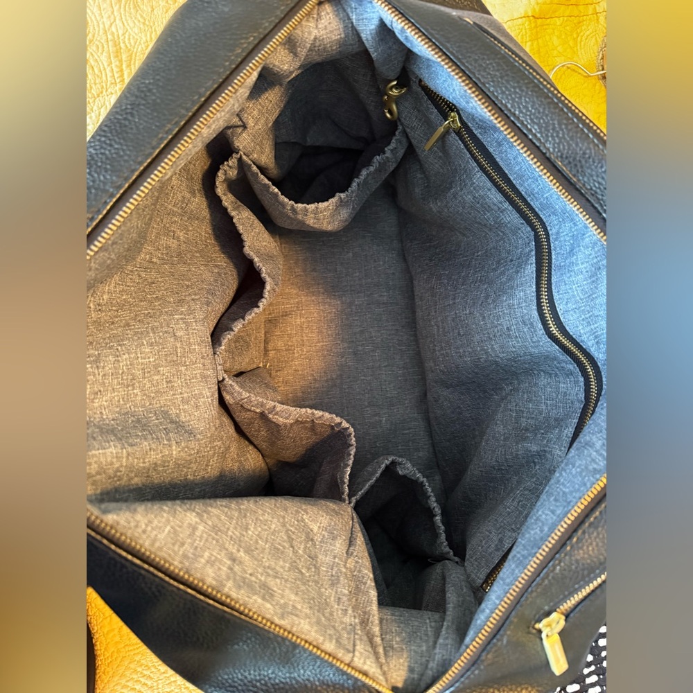 Freshly Picked Vegan Leather Weekender Bag - Picture 5 of 13